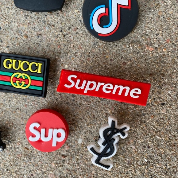 NEW Set of 10 Shoe or Bracelet Charms. NEW in package - Picture 5 of 7